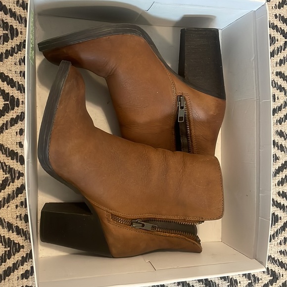 Steve Madden Shoes - Steve Madden bootie